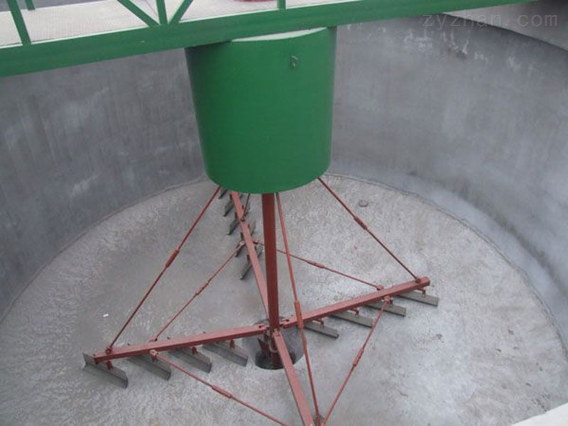 中心传动刮泥机