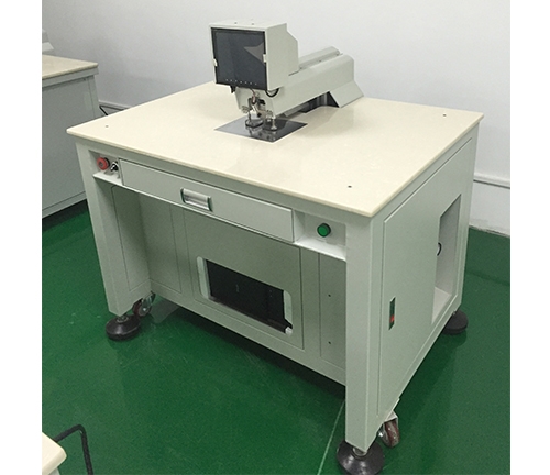 不銹鋼自動(dòng)打孔機(jī) 不銹鋼自動(dòng)打孔機(jī)